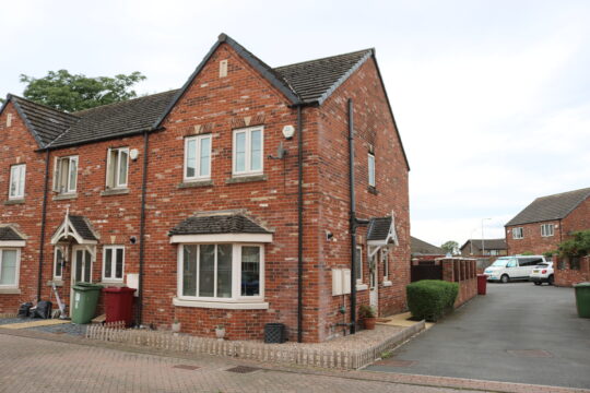 4 Cherry Tree Gardens, Crowle, DN17 4GG