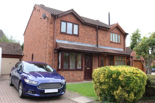 2 Massey Close, Epworth, DN9 1TN